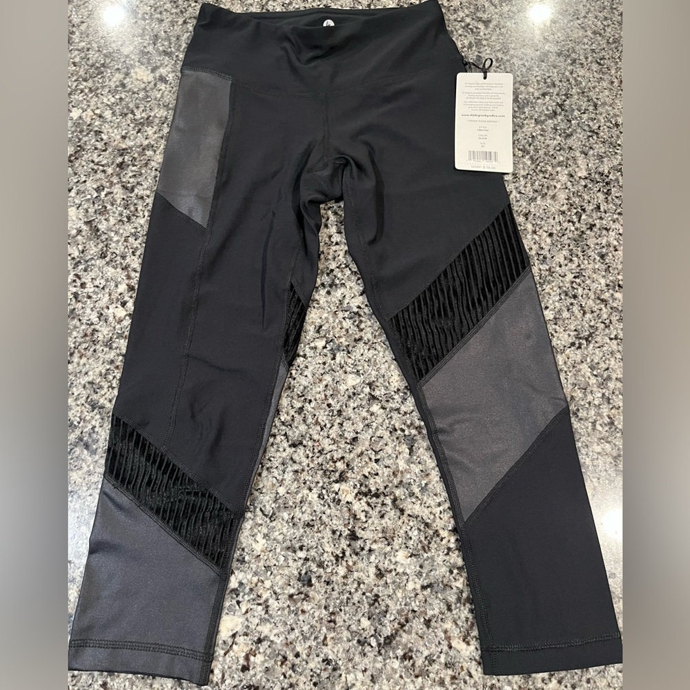 NWT- 90 degree by reflex woman’s high performance leggings, size xs